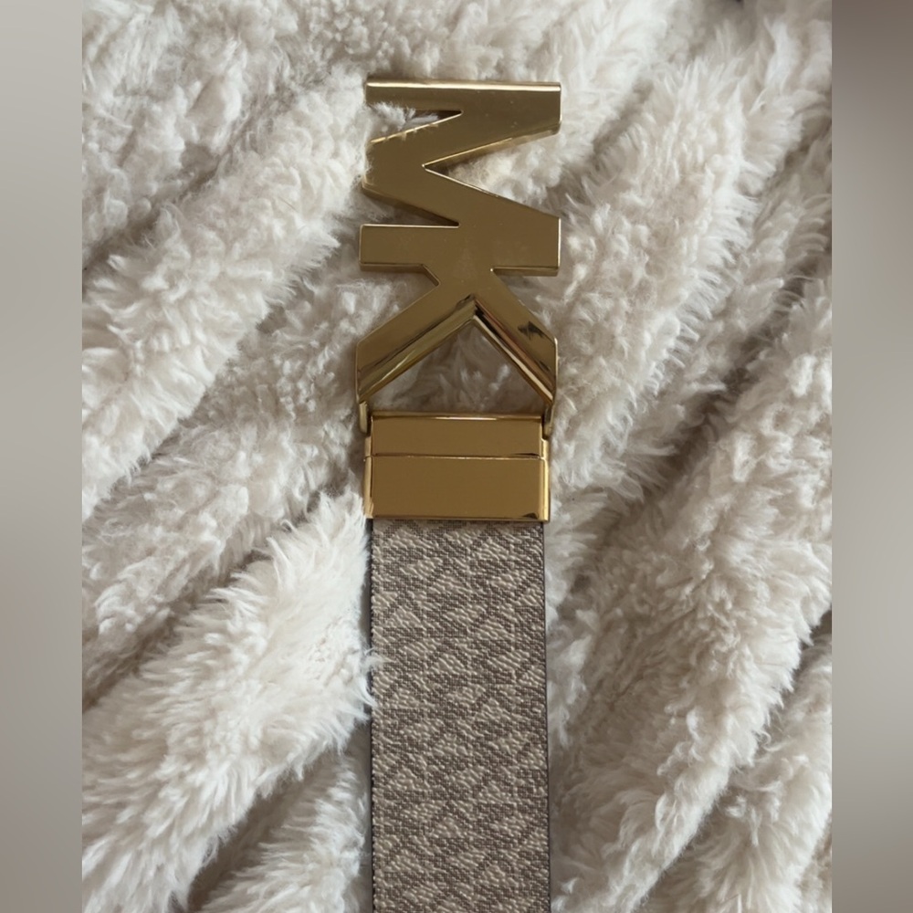 Reversible Michael Kors belt